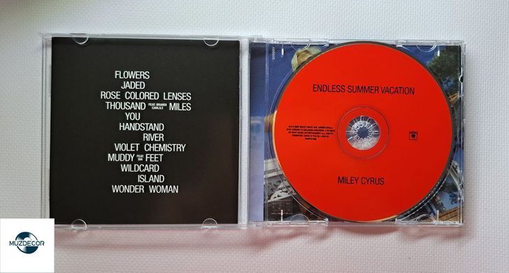 Miley Cyrus - Endless Summer Vacation (2023) Audio CD, (імпорт, буклет)